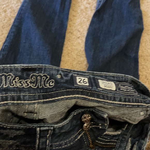 Miss me jeans size 26- 98% cotton and 2% Elastin- - Picture 5 of 9